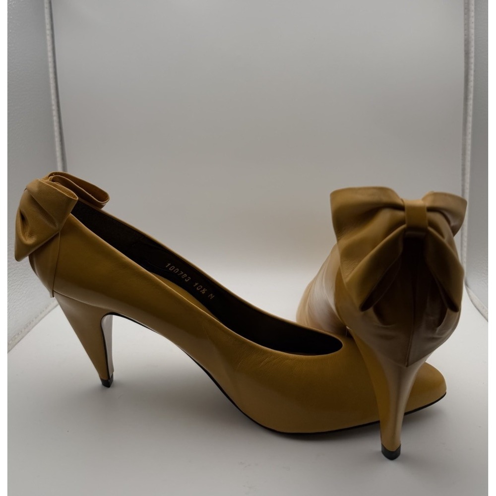 Vintage 80s Proxy MUSTARD YELLOW Leather Pumps Heels Size 10 1/2 Made in Spain